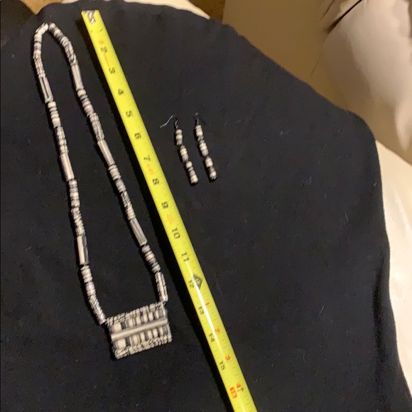 Handmade Designer Paper Jewelry - Picture 5 of 6